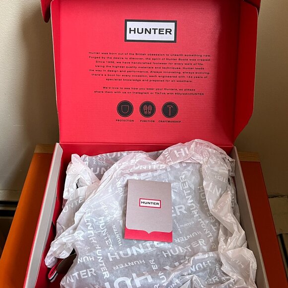 Hunter Women's Navy Blue Rain Boots - Size 8 NWT - Picture 2 of 12